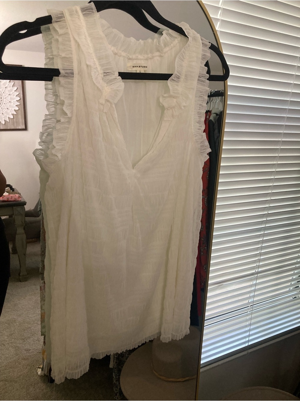 Max Studio Cream Ruffled V-Neck Sleeveless Tank